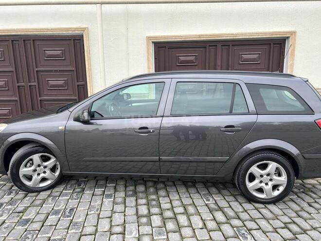 Opel Astra 2009, 165,000 km - 1.4 l - Bakı