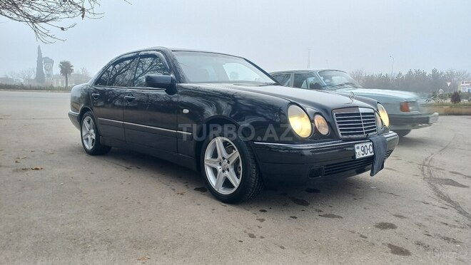 Mercedes E 240 1998, 220,000 km - 2.4 l - Bakı