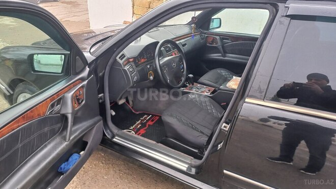 Mercedes E 240 1998, 220,000 km - 2.4 l - Bakı