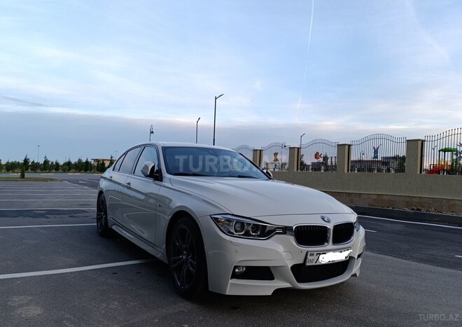 BMW 320-13