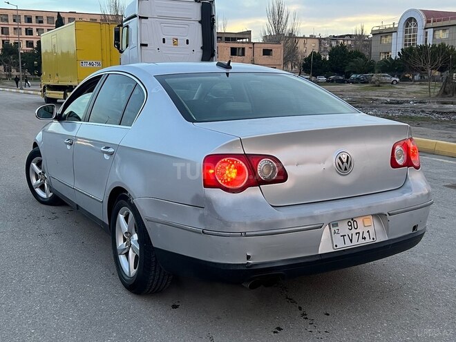 Volkswagen Passat 2005, 225,000 km - 2.0 l - Bakı