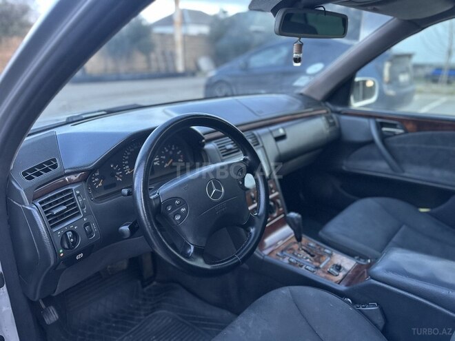 Mercedes E 320 2000, 412,000 km - 3.2 l - Bakı