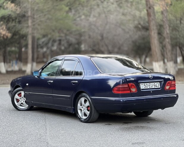 Mercedes E 200 1997, 257,800 km - 2.0 л - Bakı