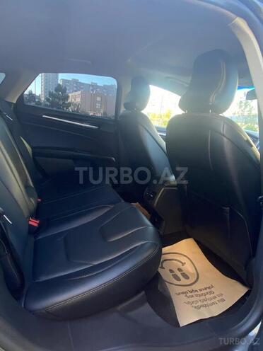 Ford Fusion (North America) 2018, 104,000 km - 2.0 л - Bakı