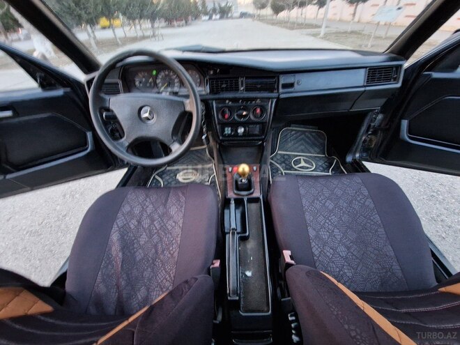 Mercedes 190 1993, 275,382 km - 1.8 l - Sumqayıt