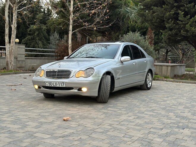Mercedes C 200 2001, 111,222 km - 2.0 l - Salyan