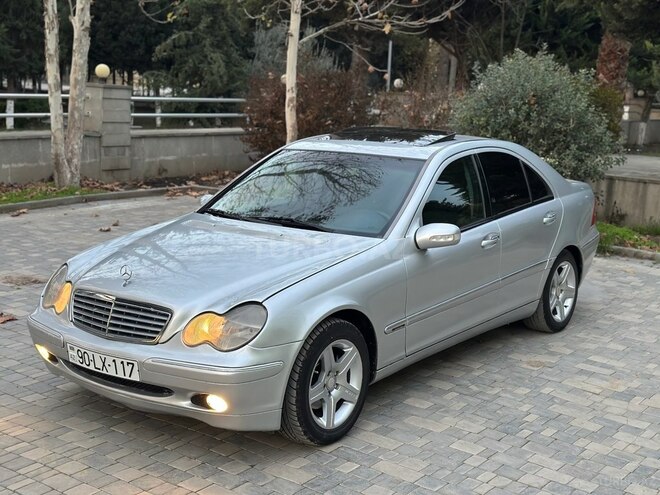 Mercedes C 200 2001, 111,222 km - 2.0 l - Salyan