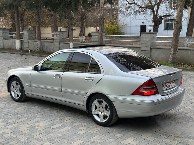 Mercedes C 200 2001, 111,222 km - 2.0 l - Salyan