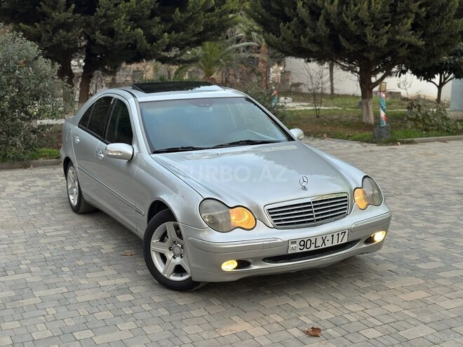 Mercedes C 200 2001, 111,222 km - 2.0 l - Salyan