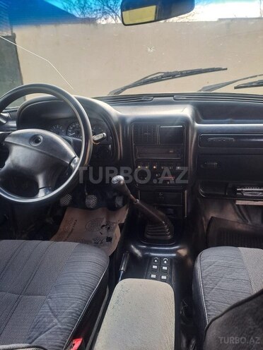 GAZ 31105 2004, 242,941 km - 2.3 l - Xırdalan