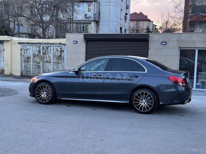 Mercedes C 300 2015, 178,900 km - 2.0 л - Bakı