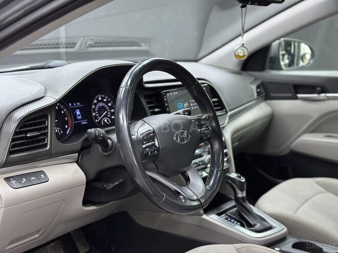 Hyundai Elantra 2019, 158,590 km - 2.0 l - Bakı