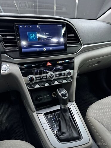 Hyundai Elantra 2019, 158,590 km - 2.0 l - Bakı