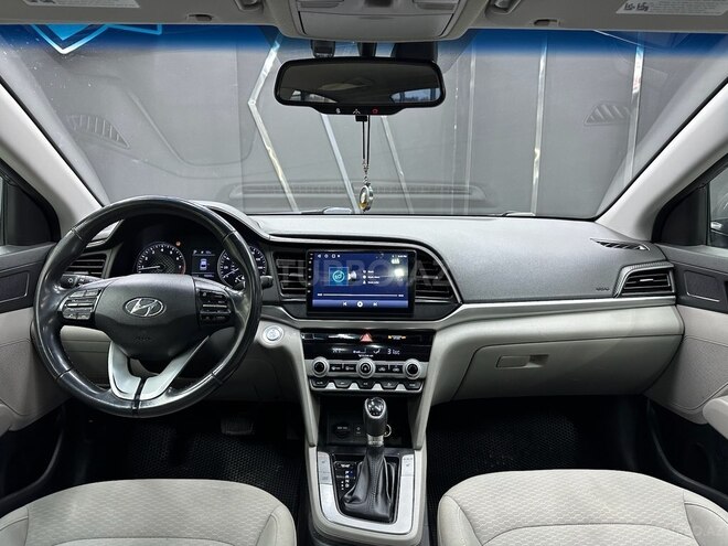 Hyundai Elantra 2019, 158,590 km - 2.0 l - Bakı
