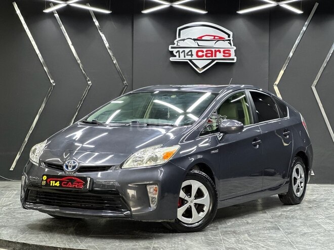 Toyota Prius-1