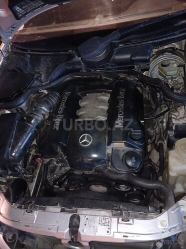Mercedes E 240 1999, 398,937 km - 2.4 l - Bakı