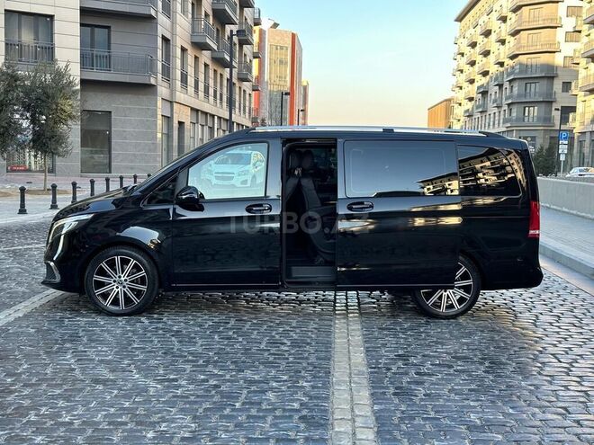 Mercedes V 250-11