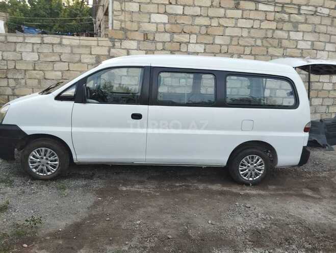 Hyundai H-1 2004, 200,000 km - 2.5 l - Bərdə