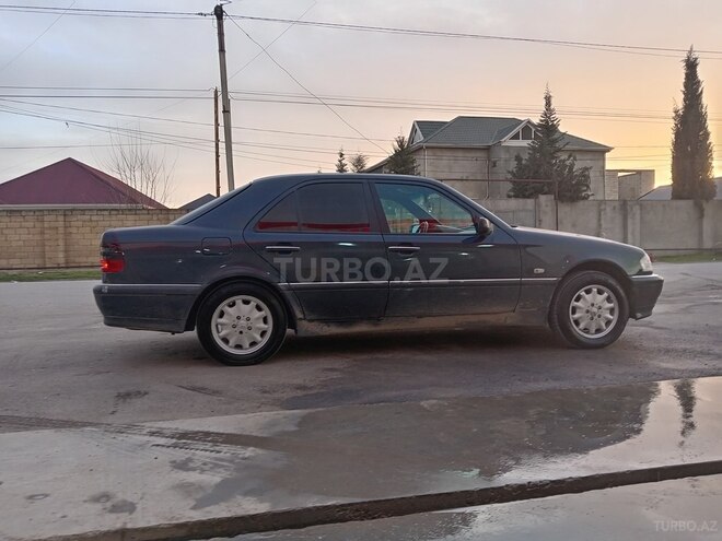 Mercedes C 220 d 1999, 302,000 km - 2.2 l - Sabirabad