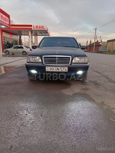 Mercedes C 220 d 1999, 302,000 km - 2.2 l - Sabirabad
