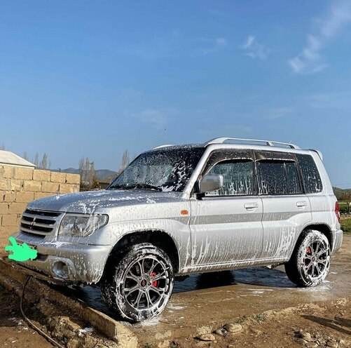 Mitsubishi Pajero io 2000, 257,350 km - 2.0 л - Yardımlı