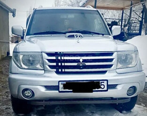 Mitsubishi Pajero io 2000, 257,350 km - 2.0 л - Yardımlı