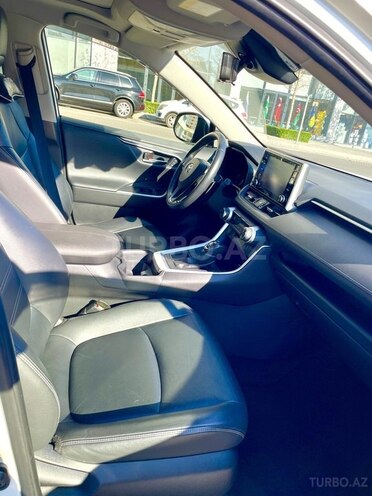 Toyota RAV4 2020, 97,205 km - 2.0 l - Bakı