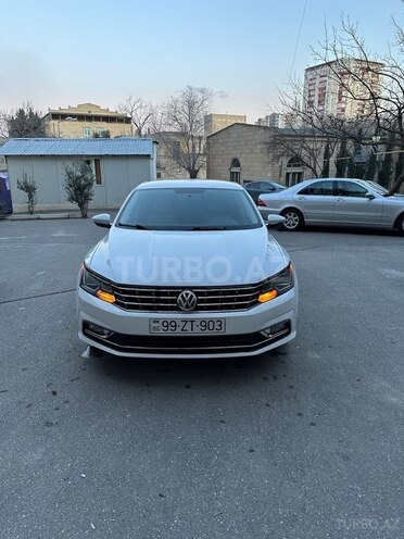Volkswagen Passat 2017, 98,000 km - 1.8 l - Bakı