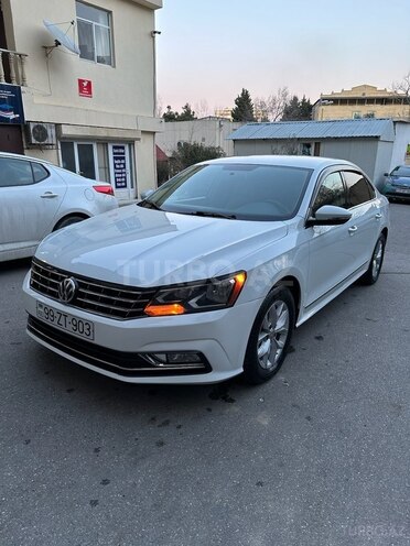 Volkswagen Passat 2017, 98,000 km - 1.8 l - Bakı