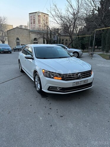 Volkswagen Passat 2017, 98,000 km - 1.8 l - Bakı