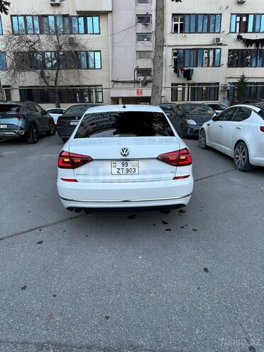 Volkswagen Passat 2017, 98,000 km - 1.8 l - Bakı