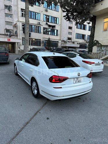 Volkswagen Passat 2017, 98,000 km - 1.8 l - Bakı