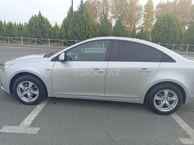 Chevrolet Cruze 2010, 273,588 km - 1.8 l - Şəki