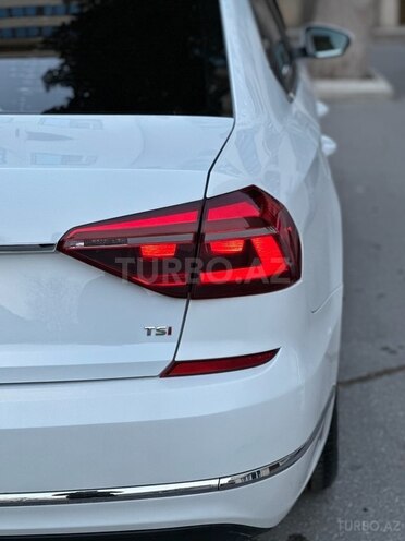 Volkswagen Passat 2017, 98,000 km - 1.8 l - Bakı