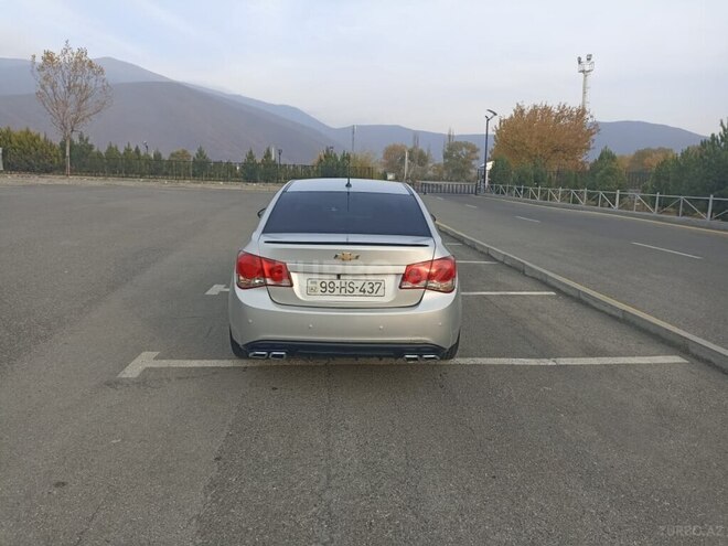 Chevrolet Cruze 2010, 273,588 km - 1.8 l - Şəki