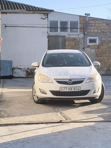 Opel Astra 2012, 391,553 km - 1.3 л - Füzuli