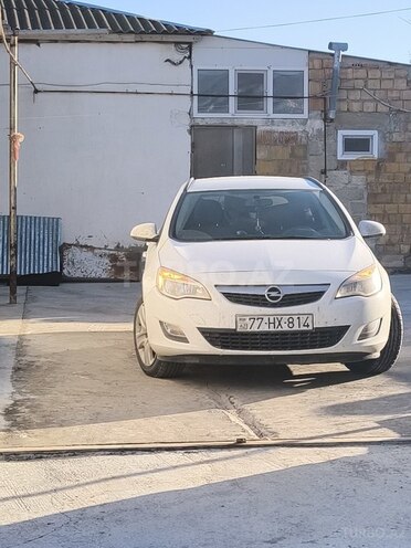 Opel Astra 2012, 391,553 km - 1.3 л - Füzuli