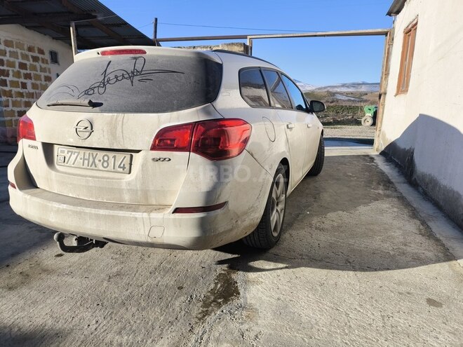 Opel Astra 2012, 391,553 km - 1.3 л - Füzuli