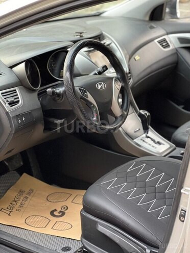 Hyundai Elantra 2011, 124,000 km - 1.6 l - Bakı