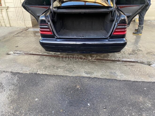 Mercedes E 220 d 2000, 398,000 km - 2.2 l - Yevlax