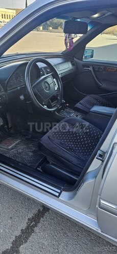 Mercedes C 240 1998, 345,789 km - 2.4 л - Tovuz