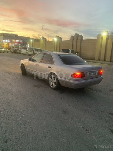 Mercedes E 230 1997, 417,233 km - 2.3 l - Sabirabad