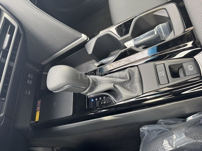 Toyota Camry-18