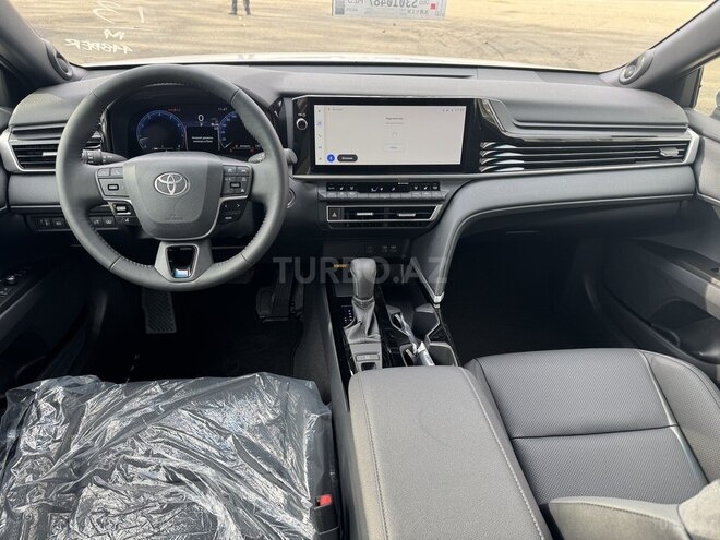 Toyota Camry-12