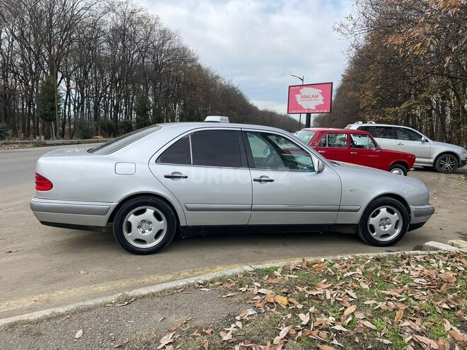 Mercedes E 230 1997, 400,000 km - 2.3 l - Masallı