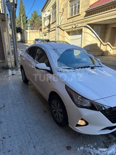 Hyundai Accent 2022, 23,337 km - 1.6 л - Bakı