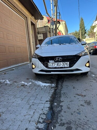 Hyundai Accent 2022, 23,337 km - 1.6 л - Bakı