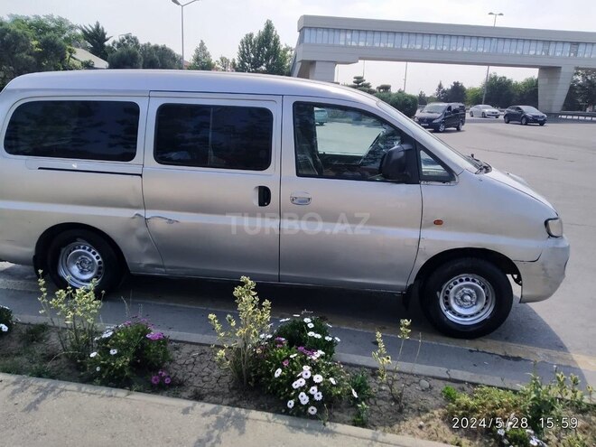 Hyundai H-1 2004, 560,000 km - 2.5 l - Bakı