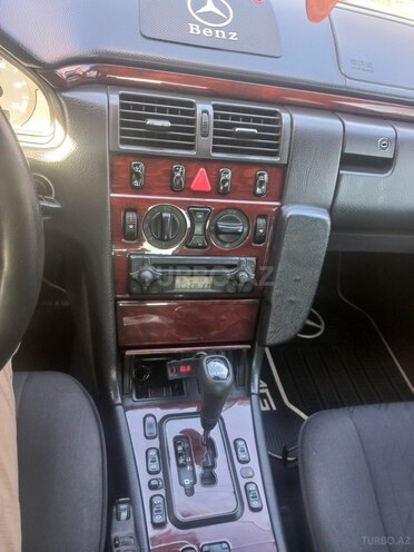 Mercedes E 220 d 2000, 402,346 km - 2.2 l - Bakı