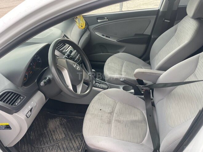 Hyundai Accent 2017, 136,700 km - 1.6 л - Bakı